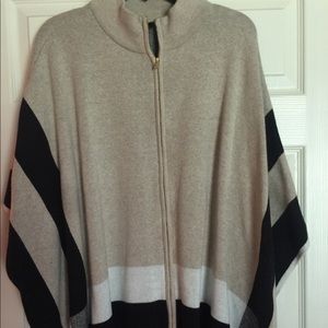 Jones New York poncho with zipper